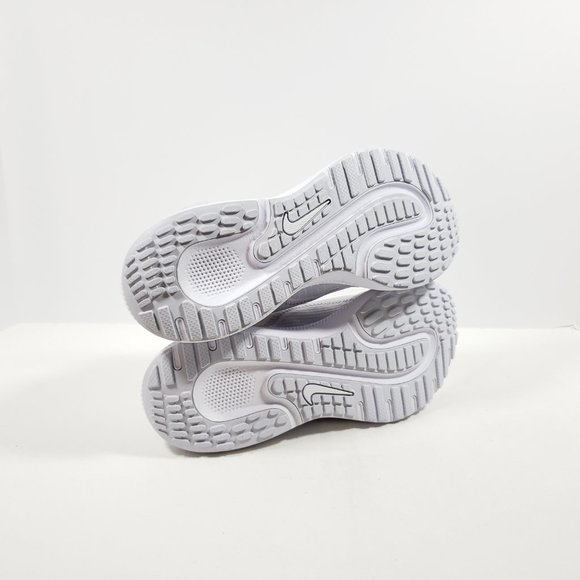 Nike Women's React Escape Run - White 7.5M - Picture 3 of 5